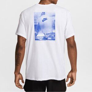 Nike Swim Hydroguard T-shirt (NWT) Size: M